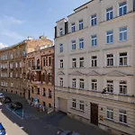Family Apartment In Downtown Cracow By Rent Like Home