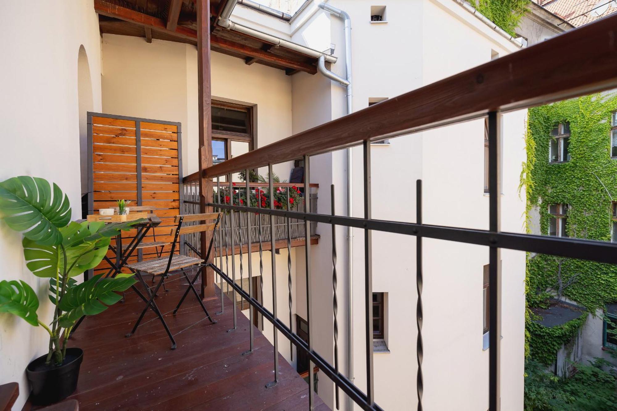 Family In Downtown Cracow By Rent Like Apartament Kraków